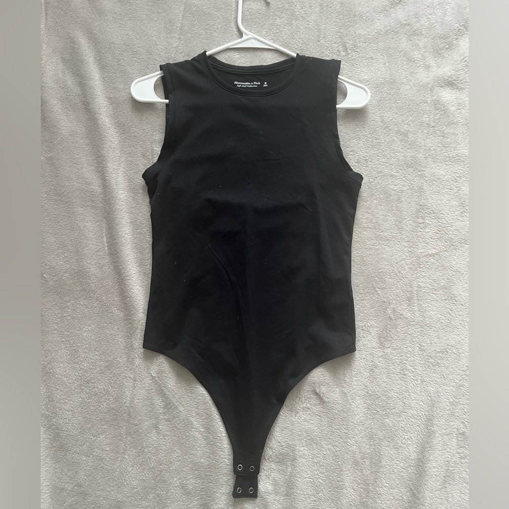 NWOT Abercrombie and Fitch soft A&F collection, women’s medium, black body suit